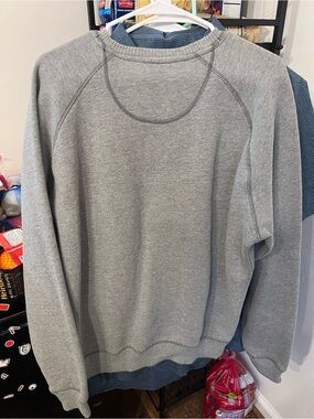 Outdoor Life Men's Gray Crewneck Sweatshirt